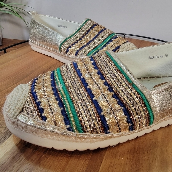 Patrizia by Spring Step Slip On Espadrilles Gold Metallic Colorful Flats Size 39 - Picture 3 of 17